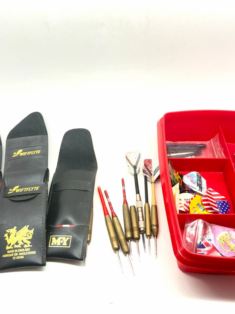 Dart Set with Swiftflyte Leather Case and Assorted Flights - Black & Red